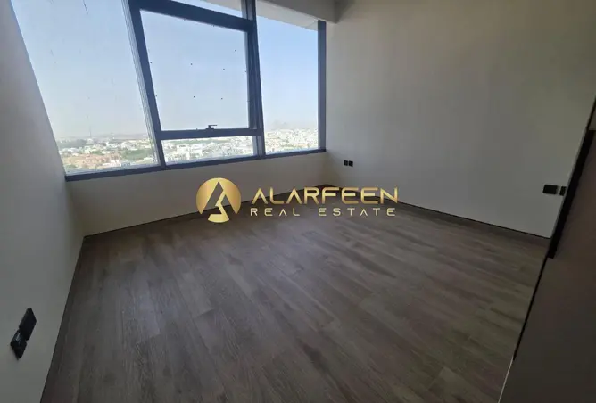 156023456 - Property Image 2
