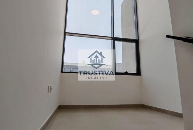 122012366 - Property Image 3