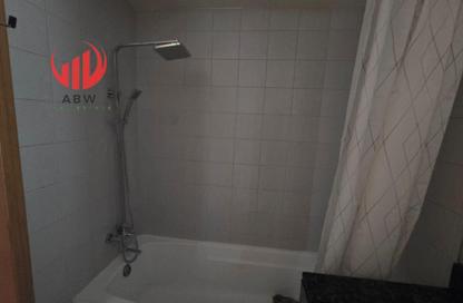 Apartment - 1 Bedroom - 2 Bathrooms for rent in Mayfair Residency - Business Bay - Dubai