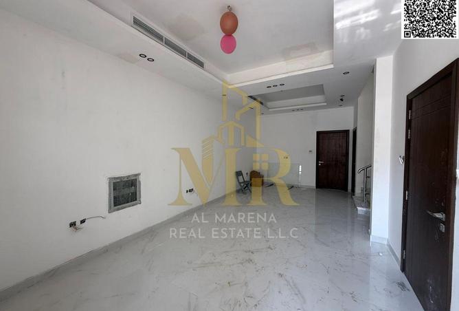 76182577 - Property Image 3