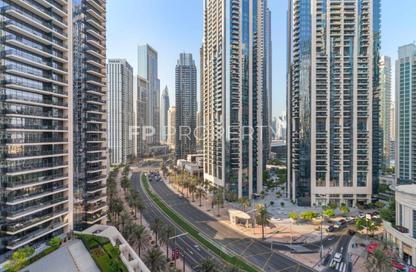 Apartment - 2 - 3 for rent in Boulevard Crescent Tower 2 - BLVD Crescent - Downtown Dubai - Dubai