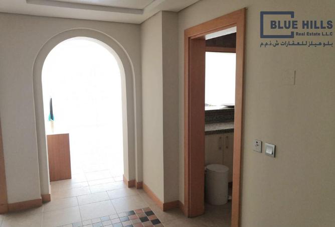 106864000 - Property Image 3