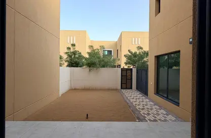 Townhouse - 3 Bedrooms - 5 Bathrooms for rent in Sharjah Sustainable City - Sharjah