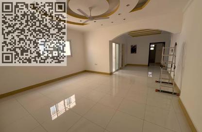 Apartment - 2 Bedrooms - 2 Bathrooms for rent in Al Jurf 2 - Al Jurf - Ajman Downtown - Ajman