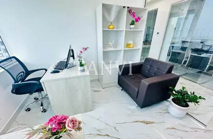 مكتب - غرفة نوم - 1 حمام للايجار في فاطمه محمد احمد بن سليمان - الرفاعة - بر دبي - دبي