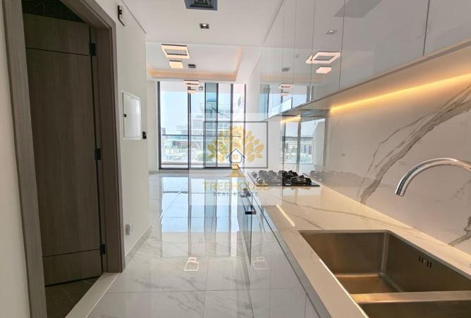 EXCLUSIVE STUDIO WITH PRIVATE POOL| 6 CHEQUES photo 2