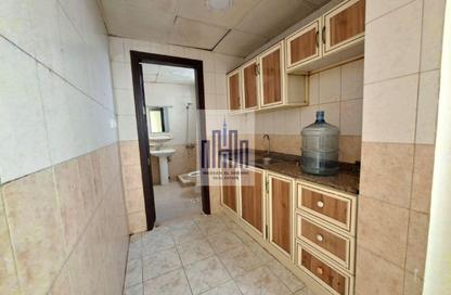 Apartment - Studio - 1 Bathroom for rent in Muwailih Building - Muwaileh - Sharjah