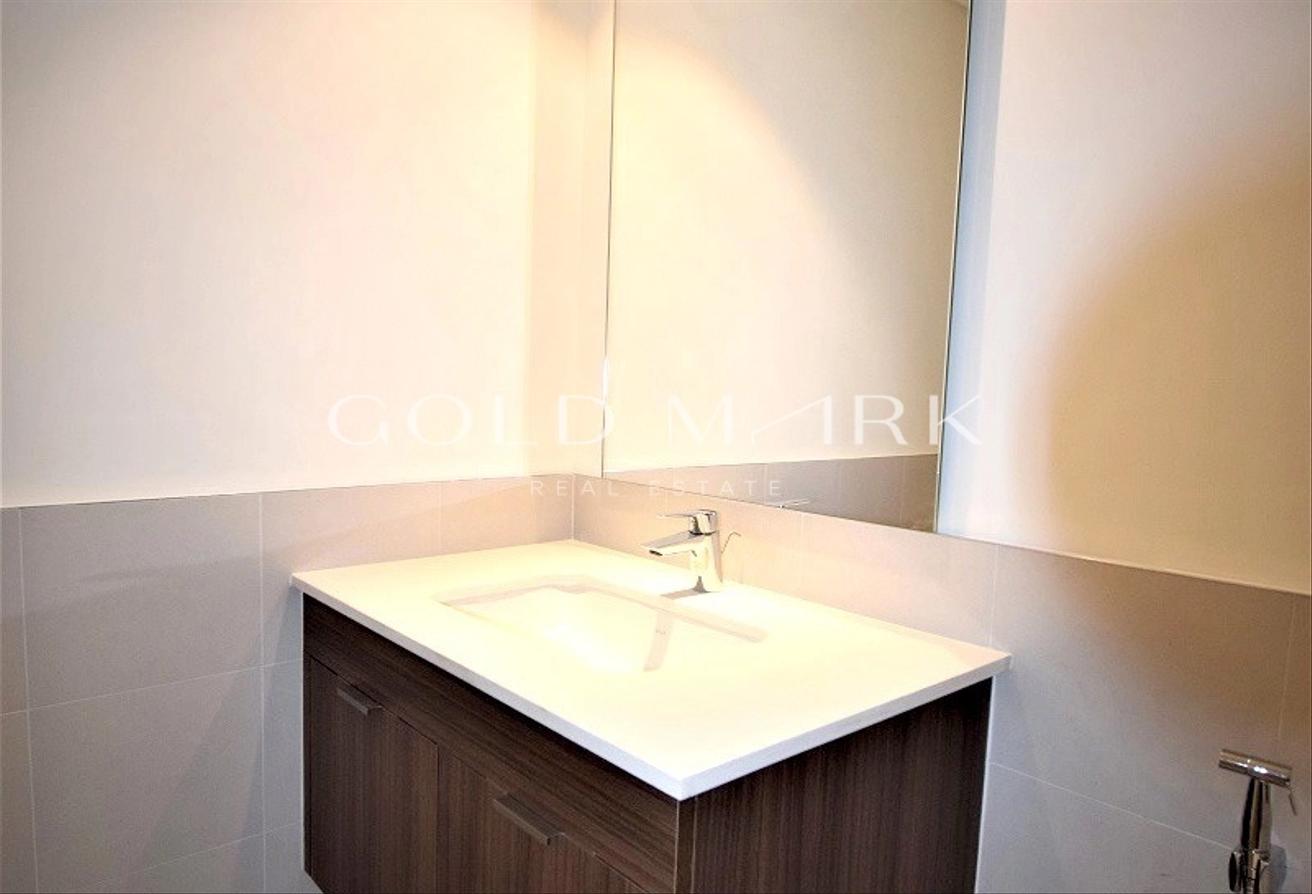 High Floor | Park Facing | Golf Course Living photo 12
