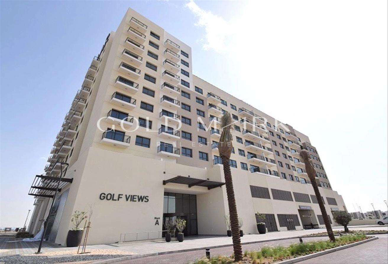 High Floor | Park Facing | Golf Course Living photo 4