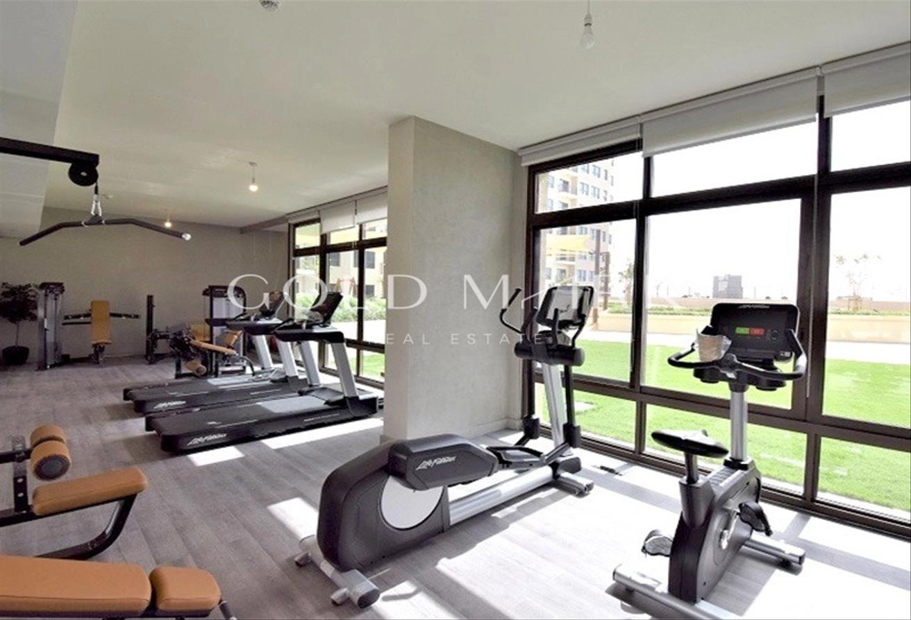 High Floor | Park Facing | Golf Course Living photo 6