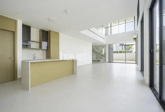 141912998 - Property Image 3