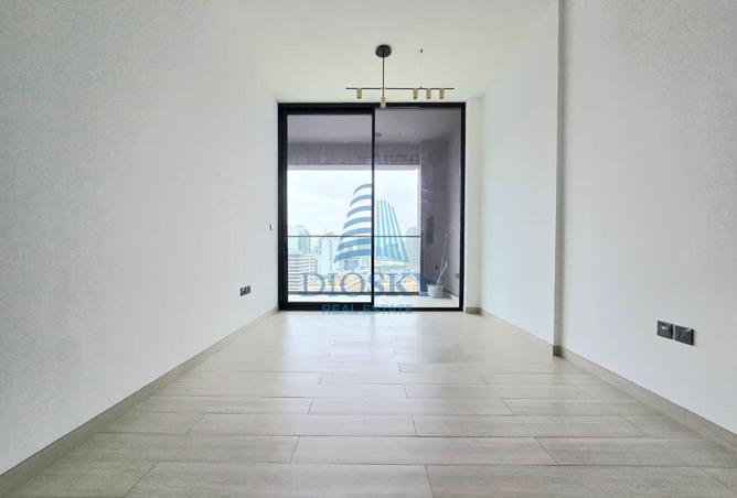 70281307 - Property Image 2