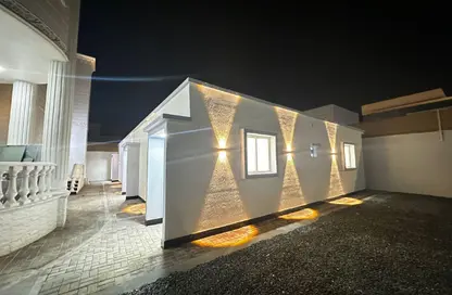 Apartment - 1 Bedroom - 1 Bathroom for rent in Shakhbout City - Abu Dhabi