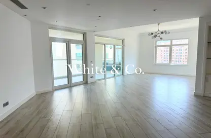 Apartment - 3 Bedrooms - 4 Bathrooms for rent in Abu Keibal - Shoreline Apartments - Palm Jumeirah - Dubai