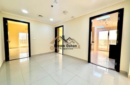Apartment - 2 - 2 for rent in Lootah Residence 2 - International City Phase 2 (Al Warsan 4) - Dubai