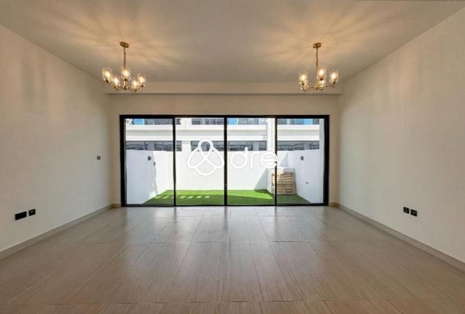 73116590 - صورة العقار 2