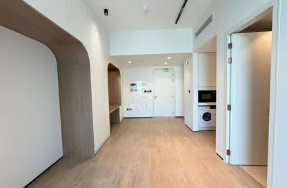 شقة - 1 حمام للايجار في مساكن الارتفاع - منطقة 16 - قرية جميرا الدائرية - دبي