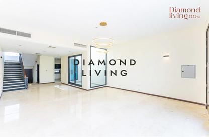 Townhouse - 4 - 5 for rent in Westar Vista - District 13 - Jumeirah Village Circle - Dubai Townhouse - 4 - 5 for rent in Westar Vista - District 13 - Jumeirah Village Circle - Dubai