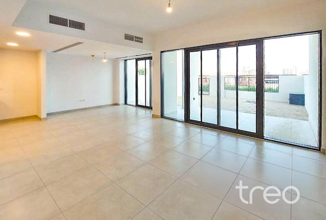 94021582 - Property Image 3