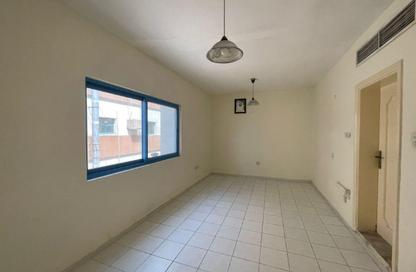 Office Space - Studio - 1 Bathroom for rent in Bin Suloom 2 - Al Baraha - Deira - Dubai