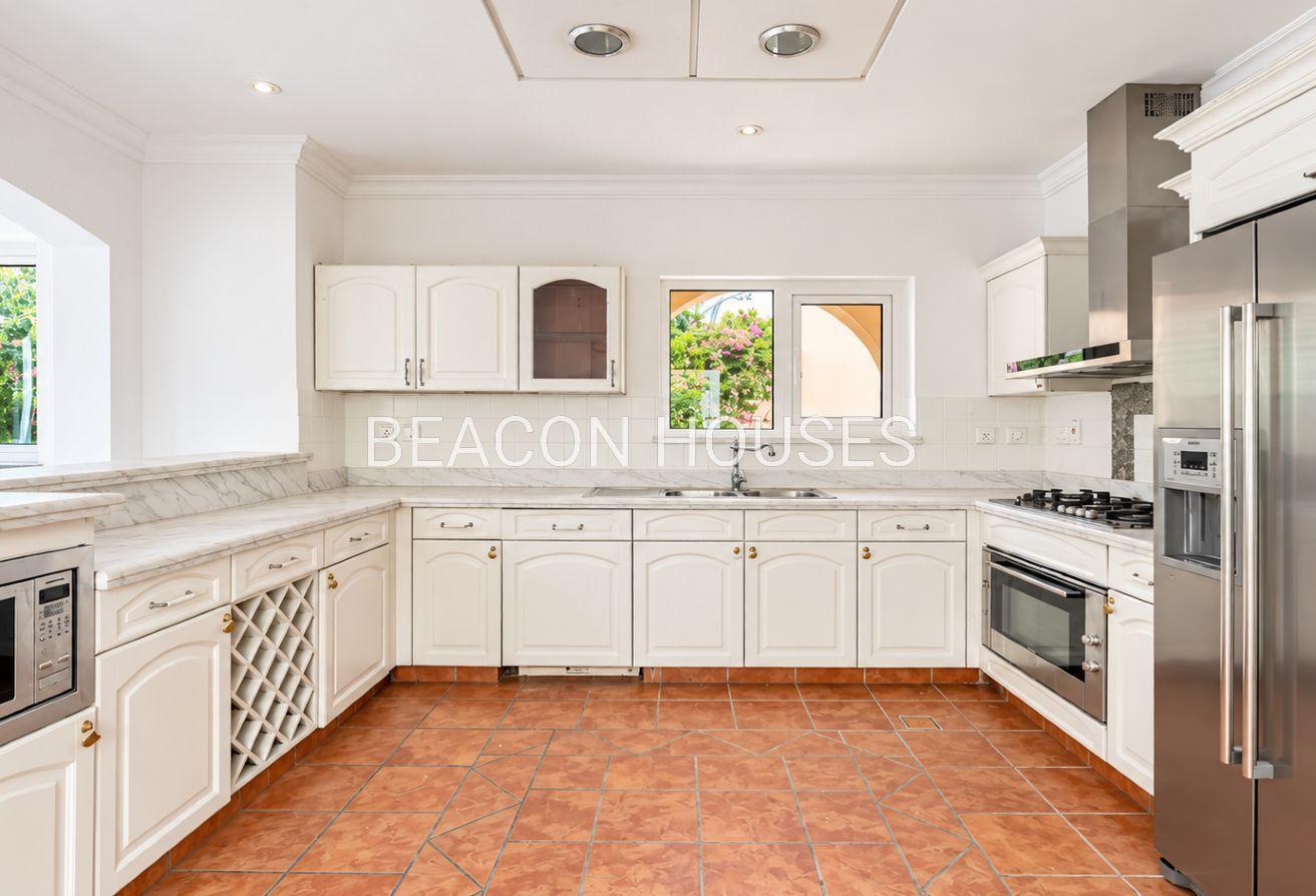Private Pool | 5BR + Study | Large Terrace photo 8