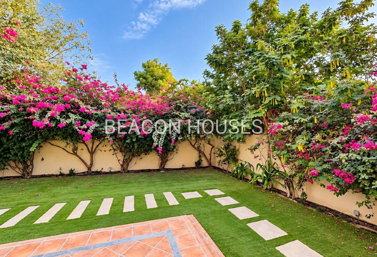 Private Pool | 5BR + Study | Large Terrace photo 15