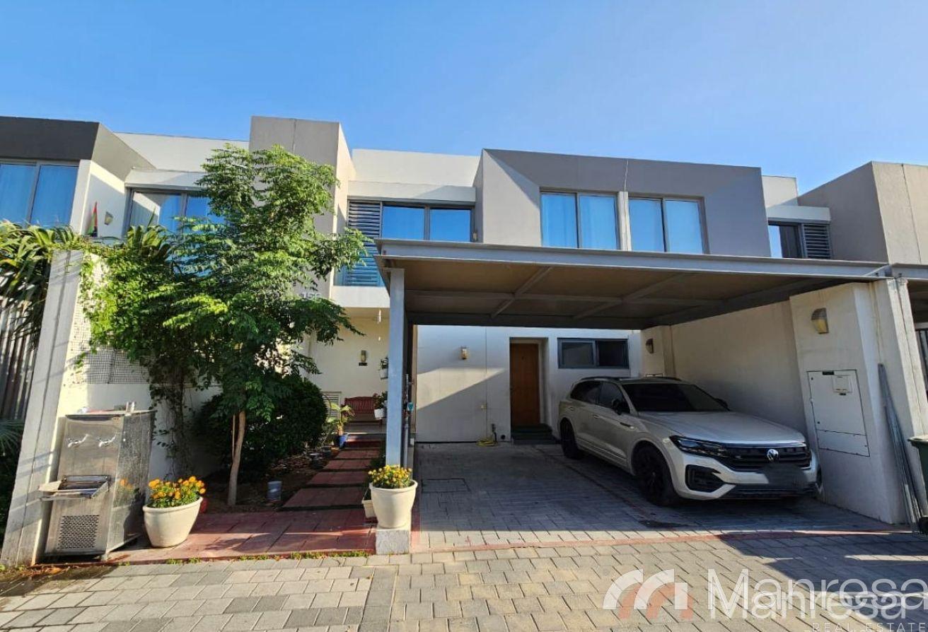 3 Bed room | Prime Location | Spacious photo 11