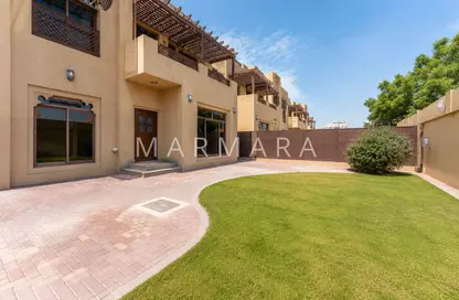 Villa - 4 Bedrooms - 5 Bathrooms for rent in Jumeirah 3 Villas - Jumeirah 3 - Jumeirah - Dubai