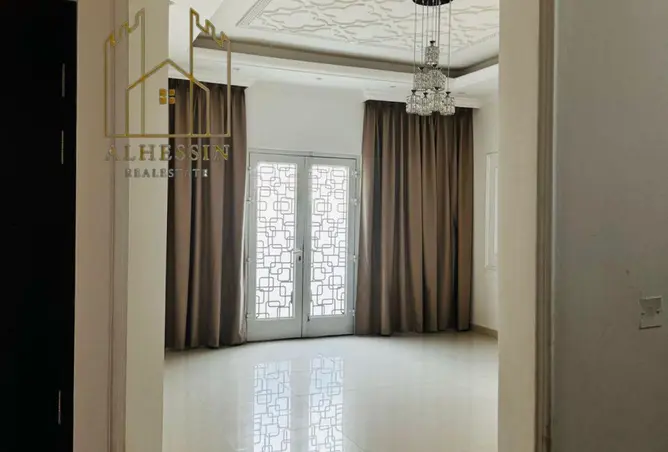 146000301 - Property Image 3