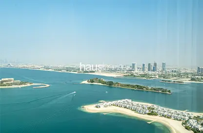 Apartment - 1 Bedroom - 2 Bathrooms for sale in The Palm Tower - Palm Jumeirah - Dubai