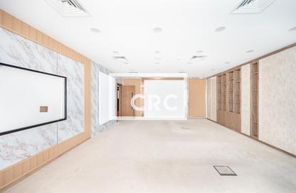 Office Space - Studio for rent in Single Business Tower - Business Bay - Dubai