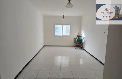Apartment - 1 Bathroom for rent in Al Majaz Pearl - Al Majaz 2 - Al Majaz - Sharjah