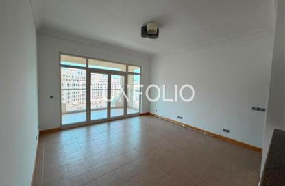 Apartment - 2 Bedrooms - 2 Bathrooms for sale in Al Hamri - Shoreline Apartments - Palm Jumeirah - Dubai