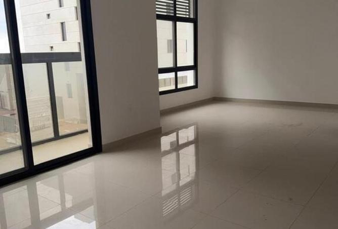 66700703 - صورة العقار 2