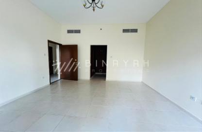 Apartment - 2 Bedrooms - 2 Bathrooms for rent in Cascades Tower - Dubai Marina - Dubai