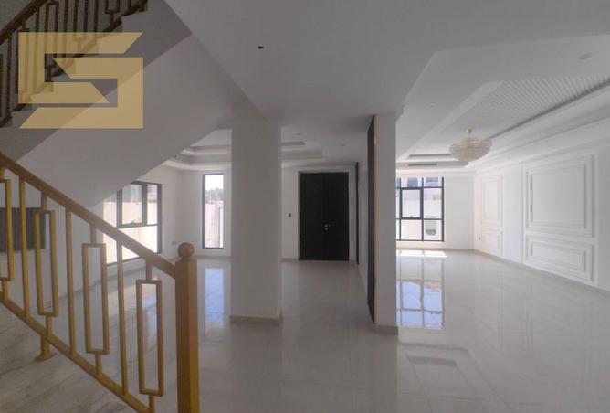 97379955 - Property Image 3