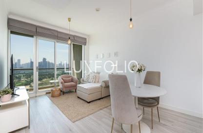 Apartment - 1 Bedroom - 2 Bathrooms for sale in The Fairways West - The Fairways - The Views - Dubai