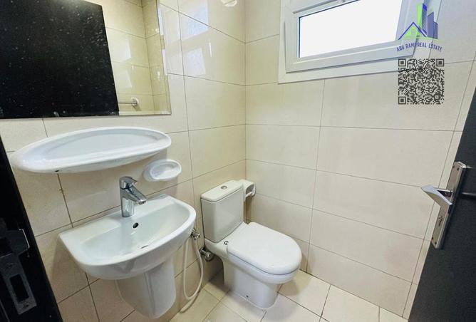 81937378 - Property Image 3