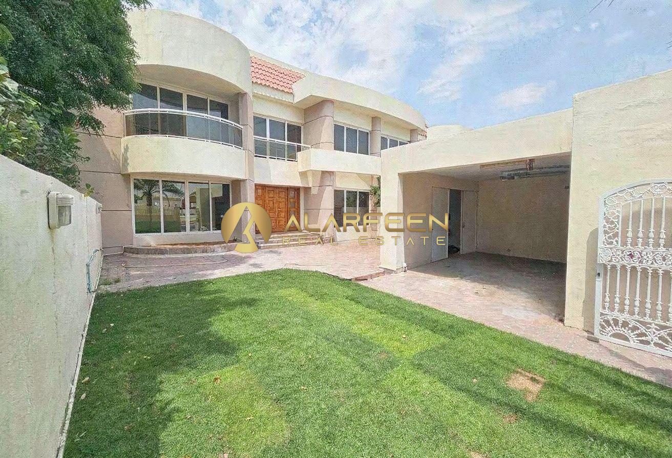 Beautiful Spacious Villa with Modern Interiors photo 4