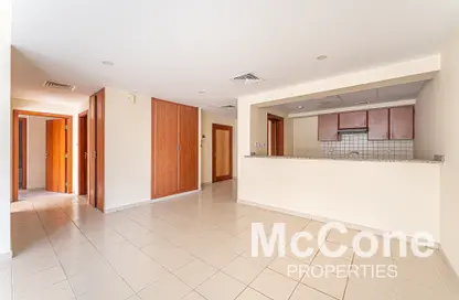 Apartment - 2 Bedrooms - 2 Bathrooms for sale in Al Thayyal 4 - Al Thayyal - Greens - Dubai