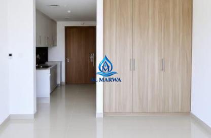 Apartment - Studio - 1 for rent in Maryam Gate Residence - Maryam Island - Al Khan - Sharjah Apartment - Studio - 1 for rent in Maryam Gate Residence - Maryam Island - Al Khan - Sharjah