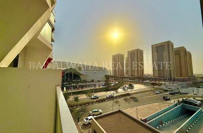 Apartment - 2 - 3 for rent in Binghatti Stars - Dubai Silicon Oasis - Dubai