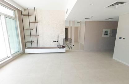 Apartment - 1 Bedroom - 2 Bathrooms for rent in Deansgate By Ade - Majan - Dubai