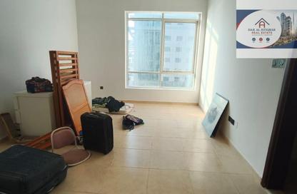 Apartment - 1 - 2 for rent in Beach Tower 1 - Al Khan Lagoon - Al Khan - Sharjah