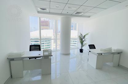 مكتب - استوديو للايجار في B2B  برج - الخليج التجاري - دبي