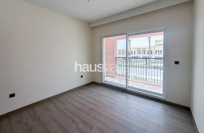 Townhouse - 5 - 6 for sale in Nice - Damac Lagoons - Dubai