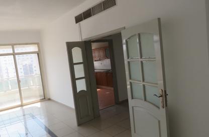 Apartment - 2 - 2 for rent in Abu shagara Building 2 - Budaniq - Al Qasimia - Sharjah
