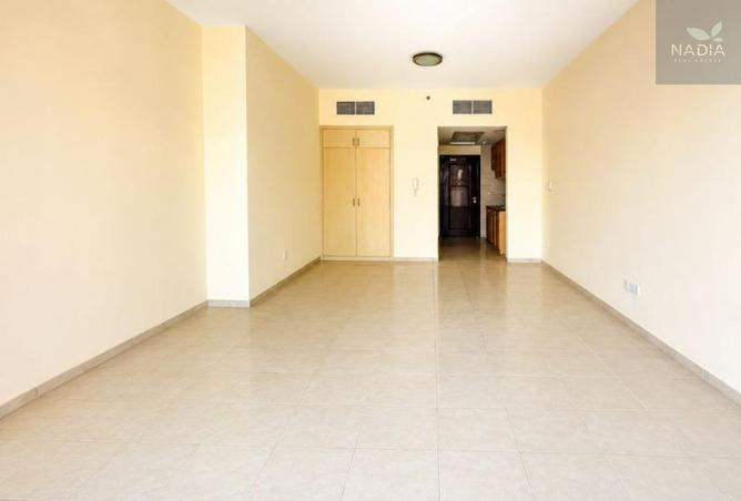 Lowest Price | Large Studio | Close to Metro photo 2