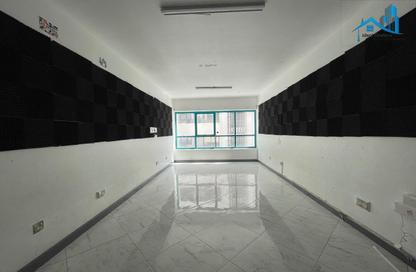 Office Space - Studio - 1 for rent in White Crown Building - Sheikh Zayed Road - Dubai Office Space - Studio - 1 for rent in White Crown Building - Sheikh Zayed Road - Dubai
