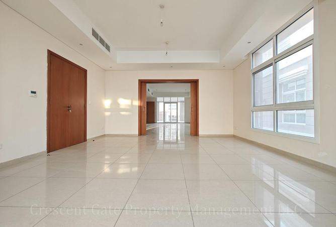126122502 - Property Image 2